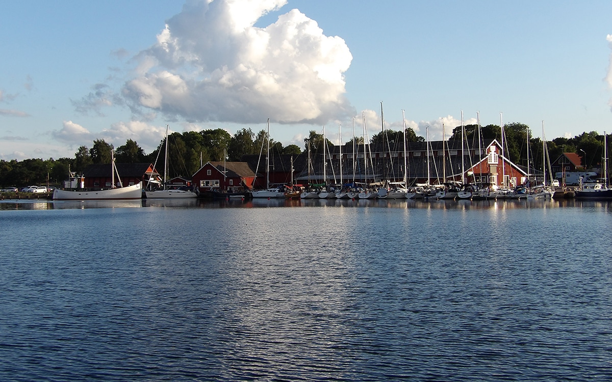 Påskallaviks gästhamn från havet