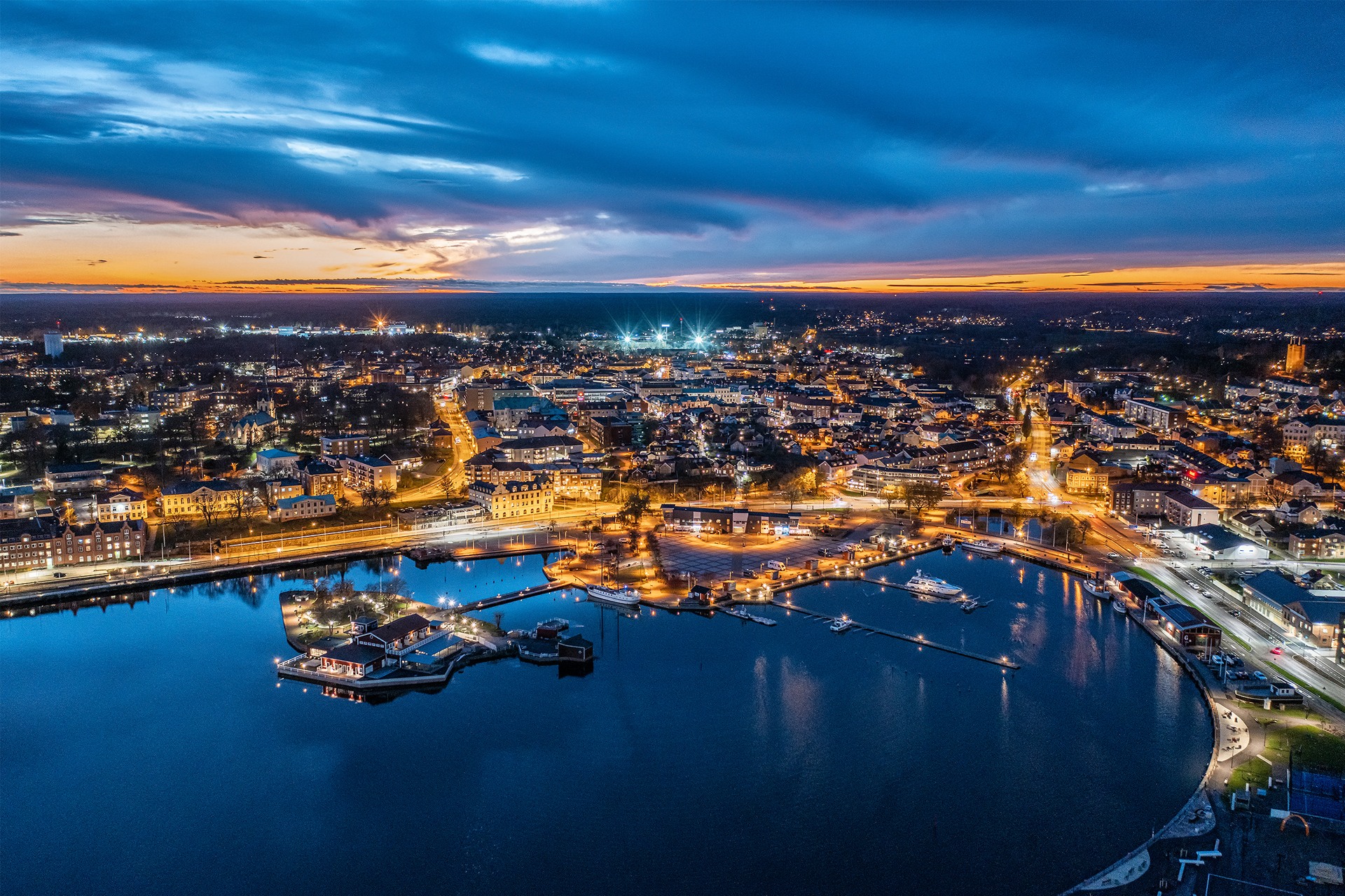 Oskarshamn stad kväll