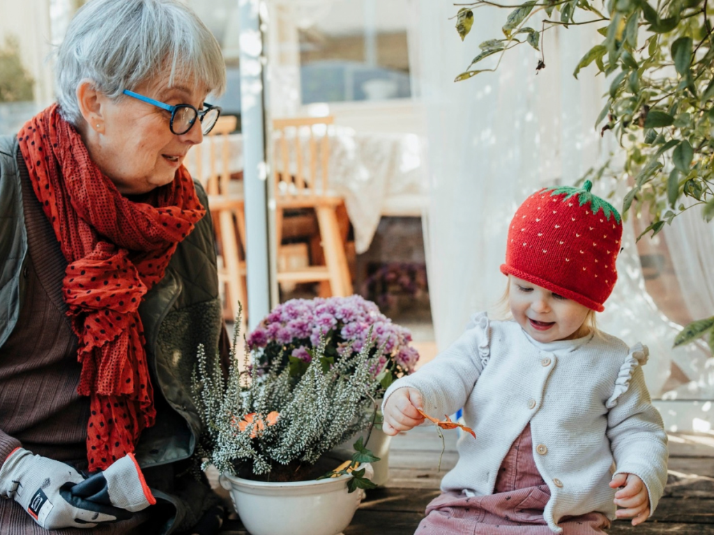 Mormor och barnbarn