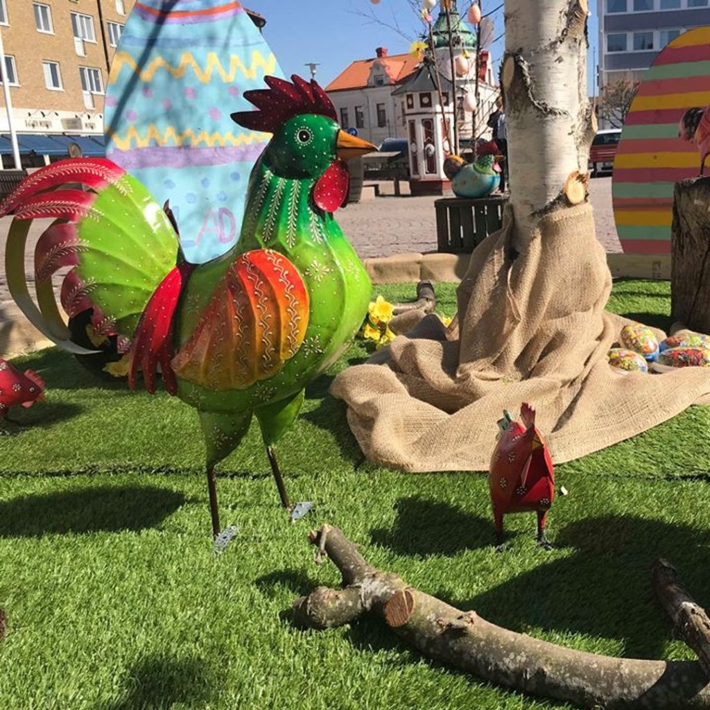 Påskpynt i Oskarshamns centrum