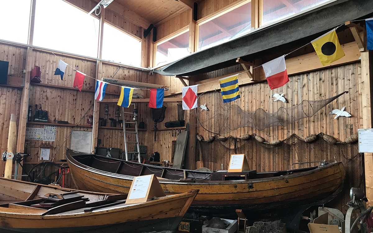 Museet med båtar och maskiner i Oskarshamn