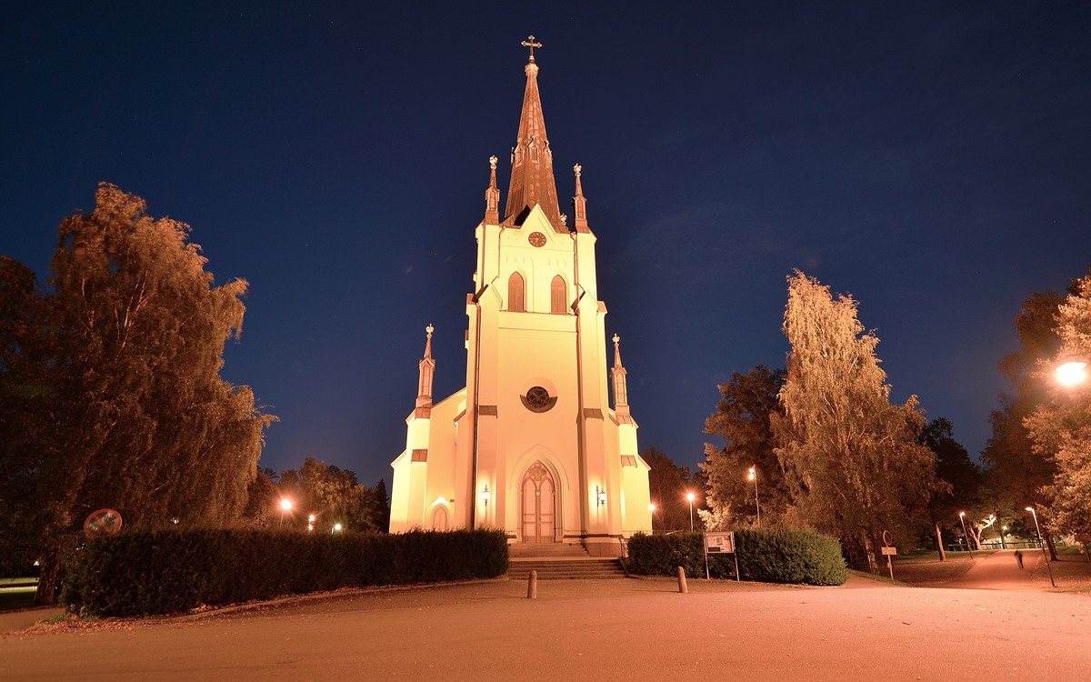 Kyrkan i Oskarshamns stadspark